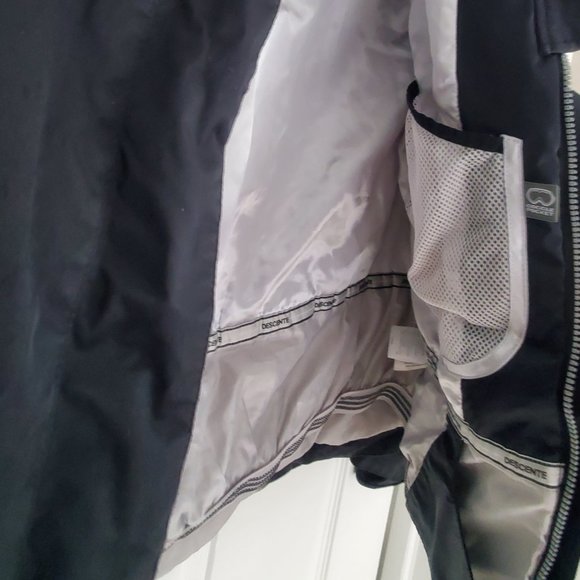 Japanese Brand - Descente - Size US 10 Women's Ski/Snowboard Jacket - Picture 7 of 7